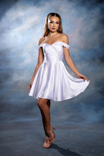 Load image into Gallery viewer, May Queen MQ2245
