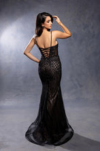 Load image into Gallery viewer, May Queen RQ8229
