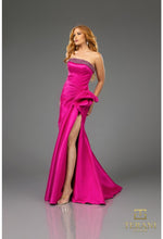 Load image into Gallery viewer, Terani Couture 252E5131
