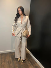 Load image into Gallery viewer, Jenn Belted Blazer
