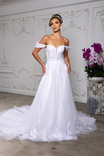 Load image into Gallery viewer, May Queen RQ8275
