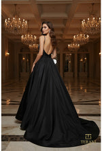 Load image into Gallery viewer, Terani Couture 261P6172
