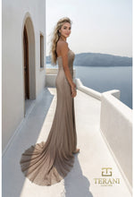 Load image into Gallery viewer, Terani Couture 261P6079
