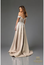 Load image into Gallery viewer, Terani Couture 251E3233

