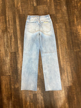 Load image into Gallery viewer, isen Mid Rise Jeans Rdp5324
