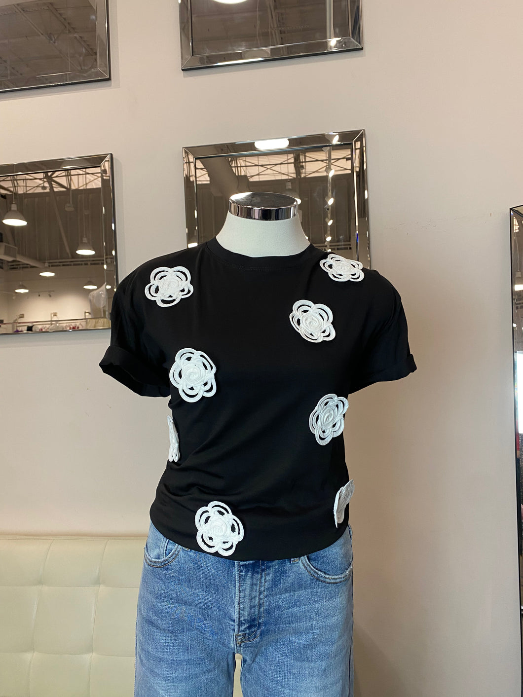 3d Floral T-Shirt- Black