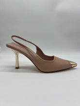 Load image into Gallery viewer, Thalessa Pointy Hell Gold Detail- Nude
