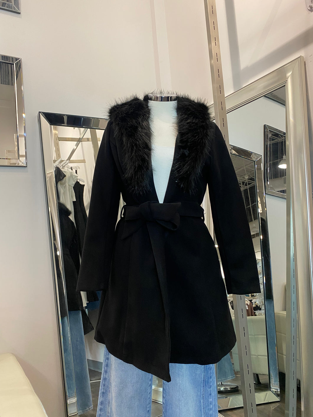 Anne Fur Collar Belted Coat Black