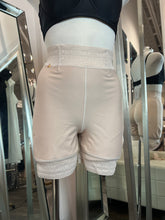 Load image into Gallery viewer, Contour Lift Shorts
