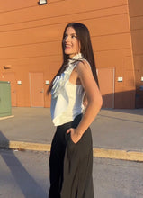 Load image into Gallery viewer, Sophia Big Flower Blouse
