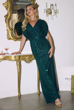 Load image into Gallery viewer, Cinderella Divine T101

