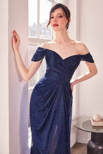 Load image into Gallery viewer, Cinderella Divine T604
