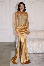 Load image into Gallery viewer, Cinderella Divine T609
