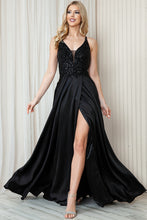 Load image into Gallery viewer, Shell: Satin/Embellishments  - Lining: Satin. Amelia Couture 6120
