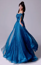 Load image into Gallery viewer, MNM Couture 2694
