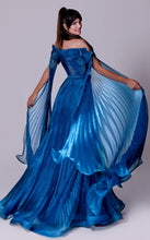 Load image into Gallery viewer, MNM Couture 2694
