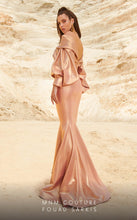Load image into Gallery viewer, MNM Couture 2752
