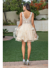 Load image into Gallery viewer, Dancing Queen 3273
