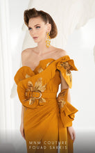Load image into Gallery viewer, MnM Couture 2579
