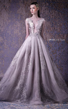 Load image into Gallery viewer, MNM Couture G1060
