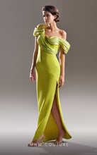 Load image into Gallery viewer, MNM Couture G1518
