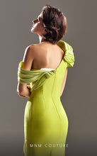 Load image into Gallery viewer, MNM Couture G1518
