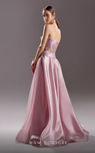 Load image into Gallery viewer, MNM Couture G1523
