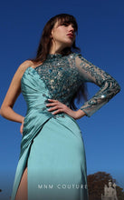 Load image into Gallery viewer, MNM Couture K4017
