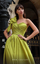 Load image into Gallery viewer, MNM Couture K4026
