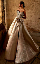 Load image into Gallery viewer, MNM Couture M0082
