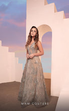 Load image into Gallery viewer, MNM Couture  M0097
