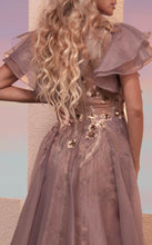 Load image into Gallery viewer, MNM Couture M0101
