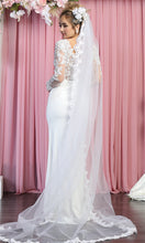 Load image into Gallery viewer, May Queen RQ7901
