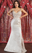 Load image into Gallery viewer, May Queen RQ7918
