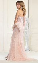 Load image into Gallery viewer, May Queen RQ7954
