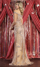Load image into Gallery viewer, May Queen RQ7969
