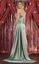 Load image into Gallery viewer, May Queen RQ7980
