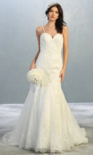 Load image into Gallery viewer, May Queen RQ7857
