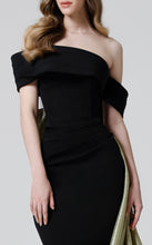 Load image into Gallery viewer, MNM Couture N0466
