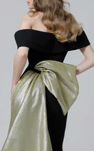 Load image into Gallery viewer, MNM Couture N0466
