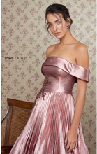 Load image into Gallery viewer, MnM Couture N0351
