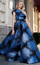Load image into Gallery viewer, MNM Couture N0292
