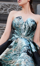 Load image into Gallery viewer, MNM Couture N0300
