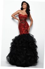 Load image into Gallery viewer, Jasz Couture 7025
