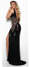 Load image into Gallery viewer, Jasz Couture 7029
