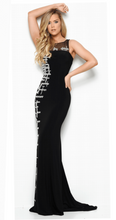 Load image into Gallery viewer, Jasz Couture 7045
