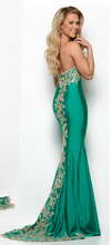 Load image into Gallery viewer, Jasz Couture 7071
