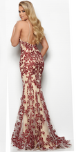 Load image into Gallery viewer, Jasz Couture 7087
