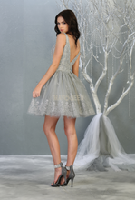 Load image into Gallery viewer, May Queen MQ1817
