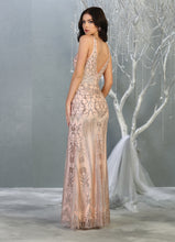 Load image into Gallery viewer, May Queen RQ 7840
